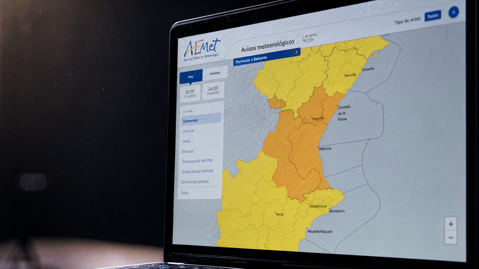 AEMET warning map showing orange and yellow storm alerts across Valencia, Castellón and Alicante provinces